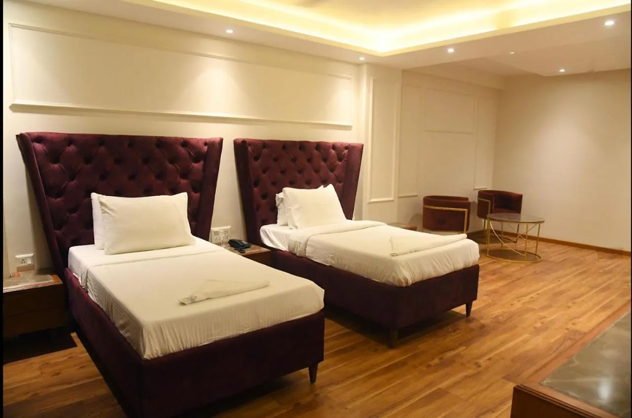 **  Hotel Vintage India